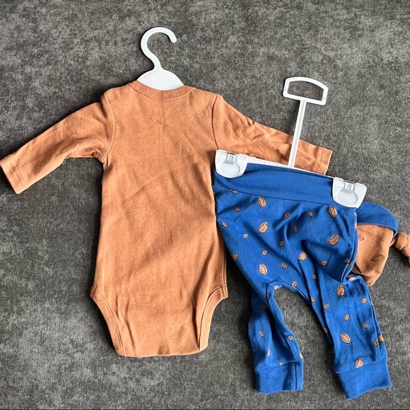 NWT Rae Dunn Football Outfit and Gift Bag - Picture 5 of 8